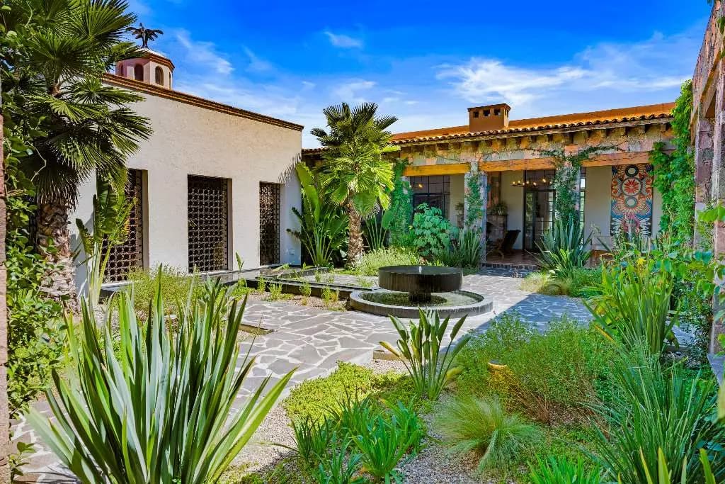 Hacienda Amor
